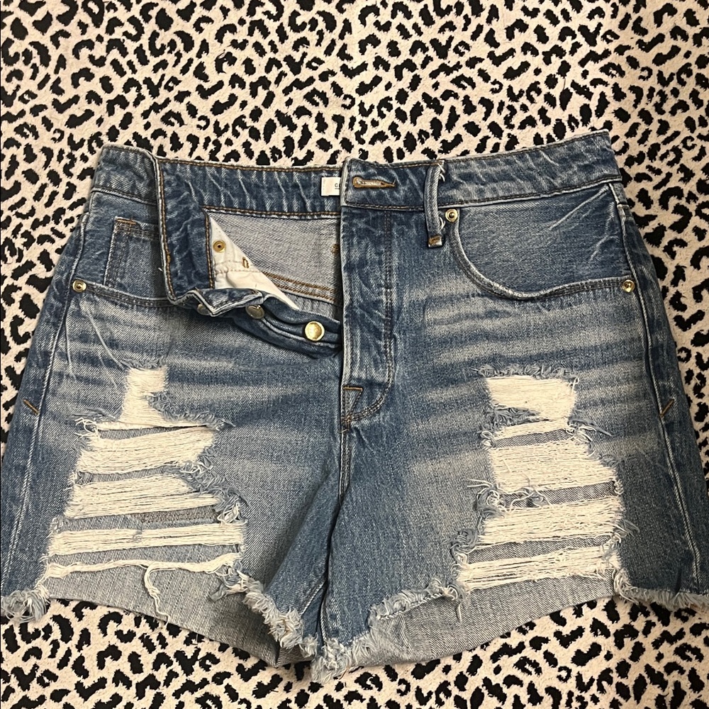 Good American Bombshell Distressed Shorts